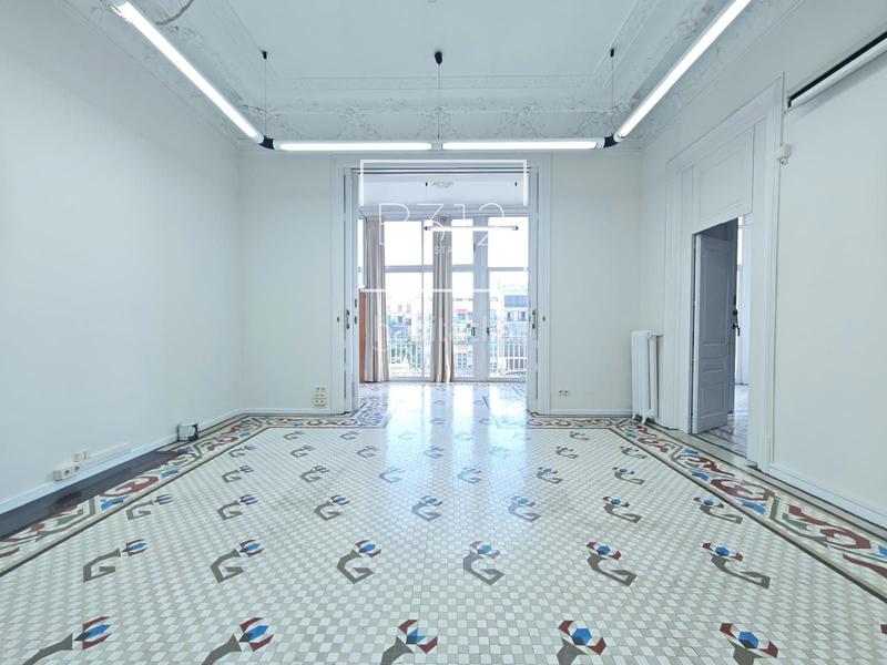 Foto 316ad4c3-f54d-4b20-a593-1a71c4cf265c. Miete büro mit heizung in Dreta de l´Eixample Barcelona
