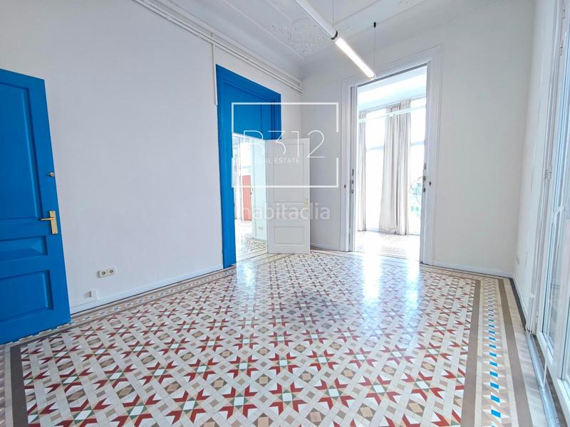 Foto bc23ec48-4537-463f-bb43-7443c60c5aa0. Miete büro mit heizung in Dreta de l´Eixample Barcelona