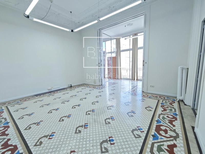 Foto 51ac8123-c626-441d-909e-bebe99eaee56. Rent office space with heating in Dreta de l´Eixample Barcelona