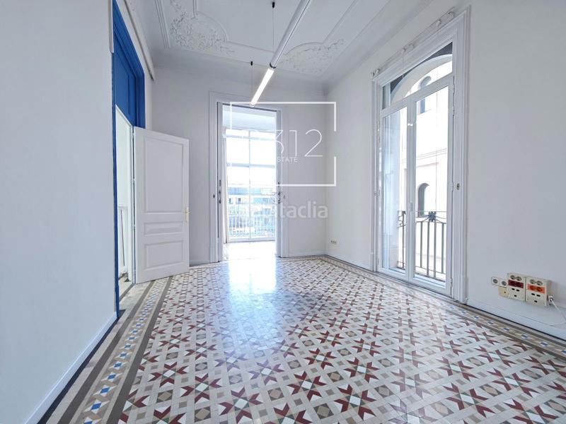 Foto 5748d5c2-2300-428c-880b-bae85cf90852. Rent office space with heating in Dreta de l´Eixample Barcelona