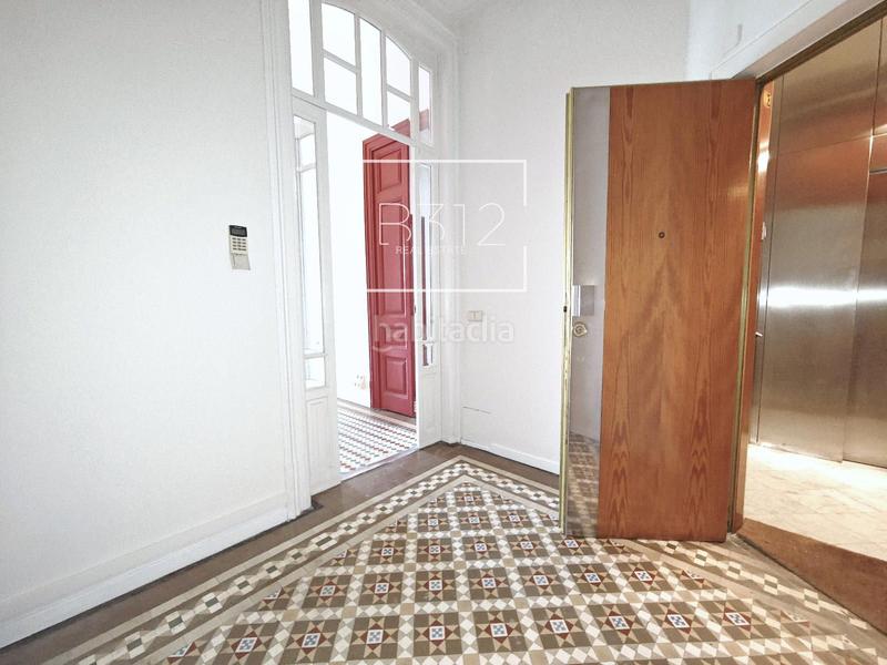 Foto e55cbcc5-e981-406d-9977-696879aa1b7f. Rent office space with heating in Dreta de l´Eixample Barcelona