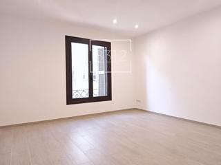 Lloguer Pis  Balmes. Alquiler temporal  piso reformado con balcn en cbalmes, junto a