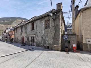 Casa a Carrèr major 15. Carrèr major, vielha