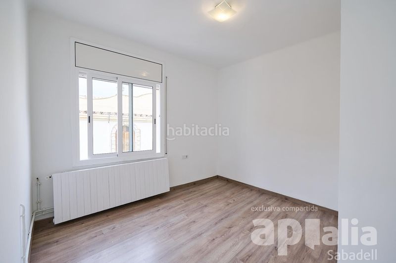 Foto 37932f02-5d5d-41ed-af0d-4ee40b751a84. Casa adossada amb aparcament a Sentmenat