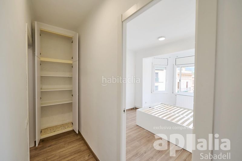 Foto dee196ba-a066-42ef-be00-12ba69c9d814. Casa adossada amb aparcament a Sentmenat