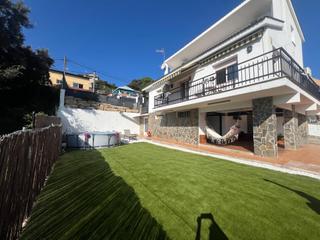 Xalet a Sentmenat. Vivienda a cuatro vientos en sentmenat