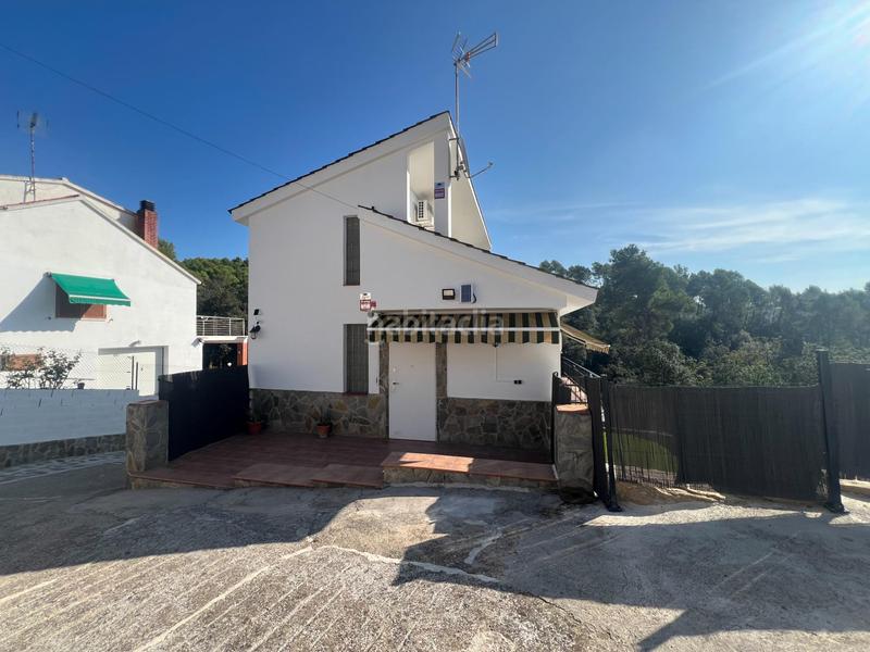 Foto ec6c013c-273b-4d9c-9d2f-50c484cfbc32. Chalet avec chauffage parking dans Sentmenat