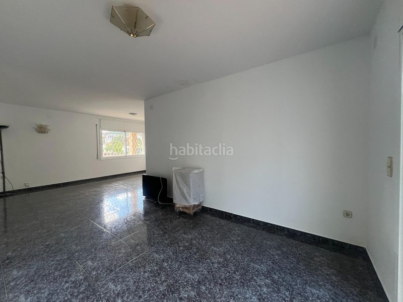 Foto b1ebb617-56b2-4b6c-a78d-be63eeb4e92b. Xalet amb aparcament a Sentmenat