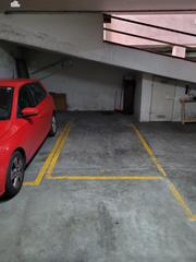 Location Parking voiture à Carrer enric granados 63. Parking para moto