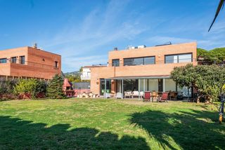 Casa  Calle can pi. Soleada todo el a�o sant vicen� de montalt