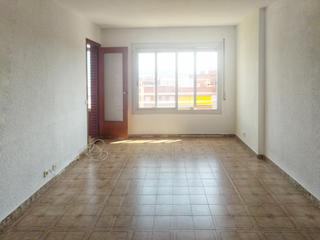 Pis  De lloreda. Piso en venta en la avenida lloreda