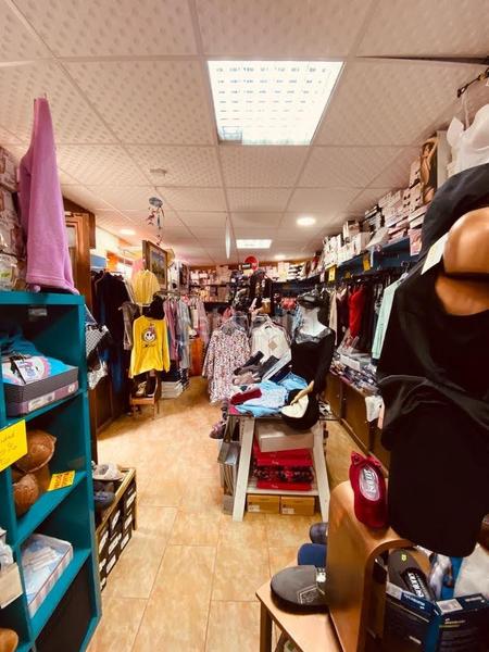 Foto c729afdd-4dcf-4f44-8421-455521d0708c. Business premise with heating in Centro Moralzarzal