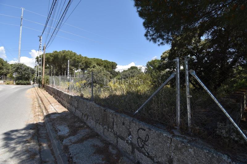 Foto 1ecd2af1-4953-4575-aaab-e3300516c5b1. Residential plot in Las Zorreras-Monte Encinar Escorial (El)