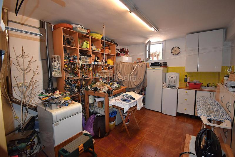 Foto 25efe7da-828d-4aec-93b8-65f126683a7c. Casa adosada parquecasa vende chalet adosado, amplio y muy luminoso.si buscas una vivienda en un entorno tranquilo, esta propiedad es tu mejor en Molinos (Los)