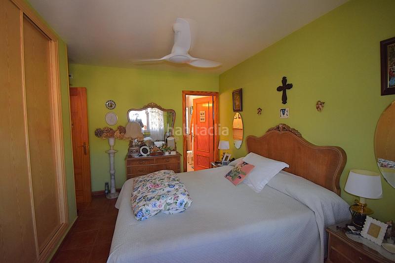 Foto ddf101a4-17c6-49cf-9661-e90f387cfd4b. Casa adosada parquecasa vende chalet adosado, amplio y muy luminoso.si buscas una vivienda en un entorno tranquilo, esta propiedad es tu mejor en Molinos (Los)