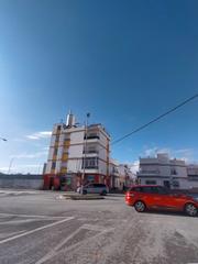 Casa adosada en Avenida de la diputacin 1acc. adosado de en venta!