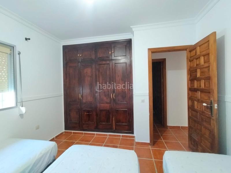 Foto 450e8692-bfe0-4ce4-9ec0-f90d9b6b7d87. Xalet amb xemeneia aparcament piscina a Cuatro Pinos - El Carmen Puerto de Santa María (El)