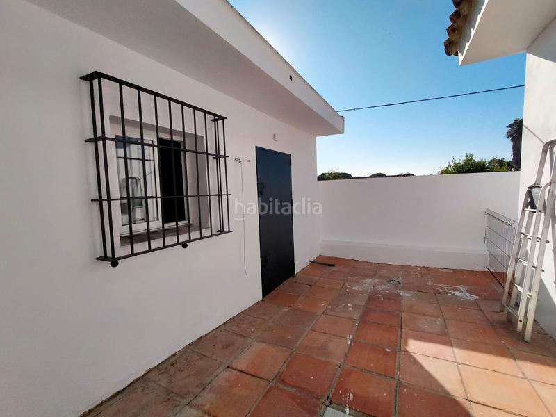 Foto a75575bf-307f-4a2b-9e5d-8fdef10caa25. Xalet amb xemeneia aparcament piscina a Cuatro Pinos - El Carmen Puerto de Santa María (El)