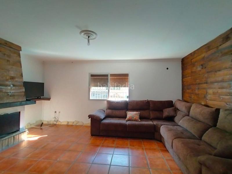 Foto bfd19fee-4dcb-48a3-b2dd-305c1c607377. Xalet amb xemeneia aparcament piscina a Cuatro Pinos - El Carmen Puerto de Santa María (El)