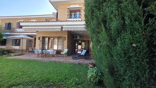 Chalet  Avenida de la constitución. Chalet en av. diputación