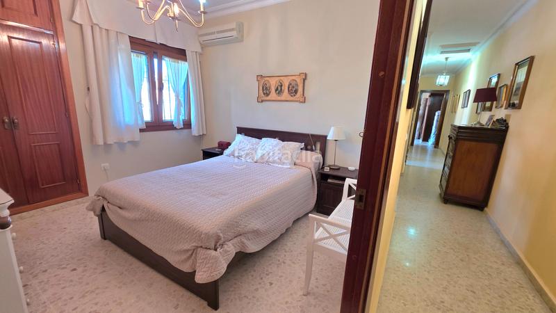 Foto d961ae33-a11a-4232-899f-75c688e76eef. Xalet amb xemeneia aparcament a Crevillet Puerto de Santa María (El)