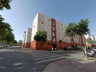 Pis  Calle virgen de la paz. Bda. los milagros