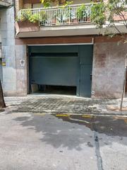 Local commercial  Carrer del segle xx. Gran local junto pº maragall