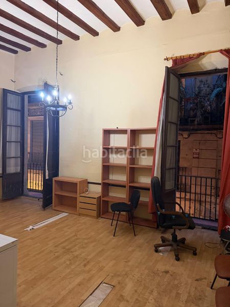 Foto 8eef7e2b-f07f-45fa-bd68-fc17641bdad3. Pis a Gòtic Barcelona