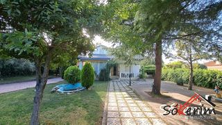 House in Eurovillas. Magnifico chalet independiente en eurovillas