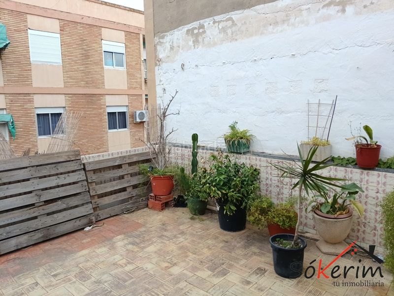 Foto 548b3503-8efa-4f39-8ffc-7b0fc3728197. Edificio  en Carolinas Bajas Alicante