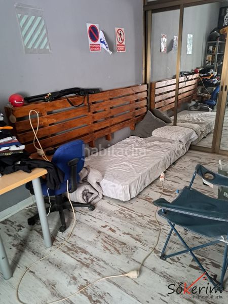 Foto 6aee159b-402a-4d41-857d-dc00f5118563. Edificio  en Carolinas Bajas Alicante