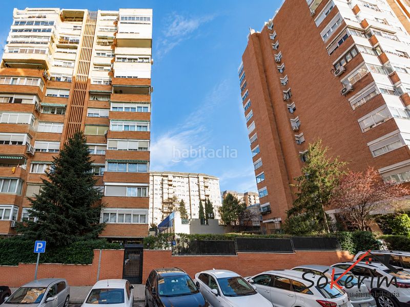 Foto aa78eb71-c2fa-4b05-ac60-7a9043d5a51d. Pis amb aparcament a La Paz Madrid
