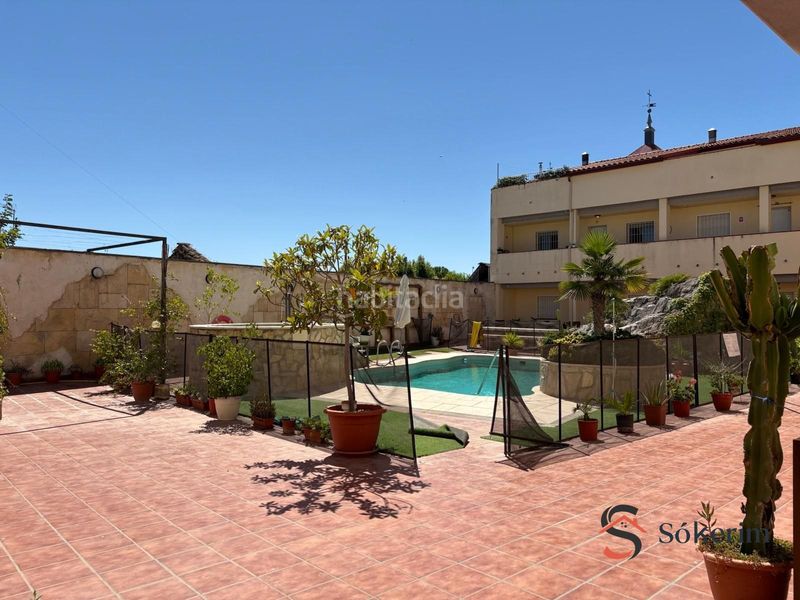 Foto a98e8dda-53fa-4889-be94-4a59693ed548. Pis amb calefacció aparcament piscina a Alcabón