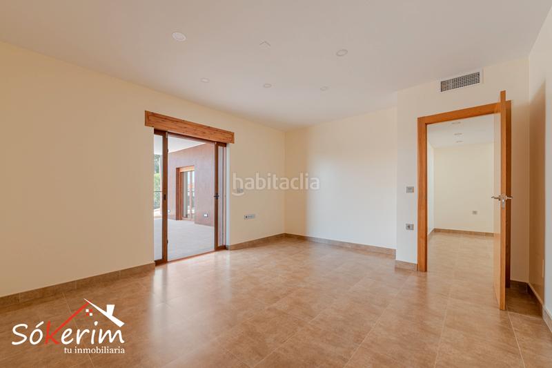 Foto f09e4a83-f644-4901-8c29-377a9d451734. Chalet with parking pool in San Juan de los Terreros