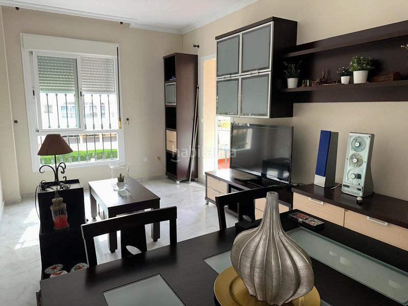 Foto 73f12367-a028-4591-a95b-6ea9360ec944. Rent apartment in calle timón 10 in Zona Centro Comercial Torrequebrada Benalmádena