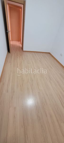 Foto ede9ac8a-30e0-4d07-86da-6e2d16bf9e2a. Pis amb calefacció a Sants-Badal Barcelona