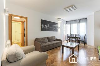 Apartament  Carrer d'aribau. Gran oportunidad en venta con licencia turstica en lesquerra de