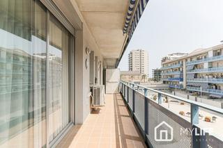 Pis  Carrer d'estribord. Fantástico piso en venta con parking cerca del mar