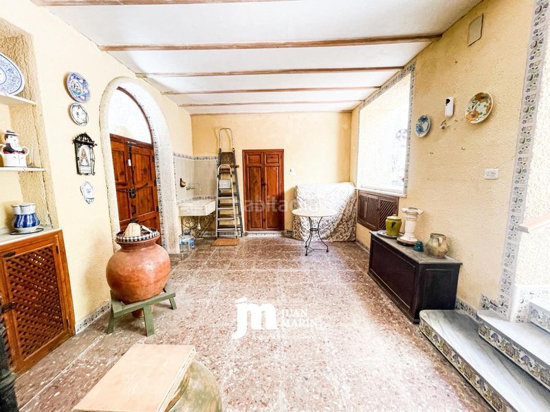 Foto 1e25f346-d9bc-47b5-9ce9-588ba1d641bd. Casa amb xemeneia a Cieza