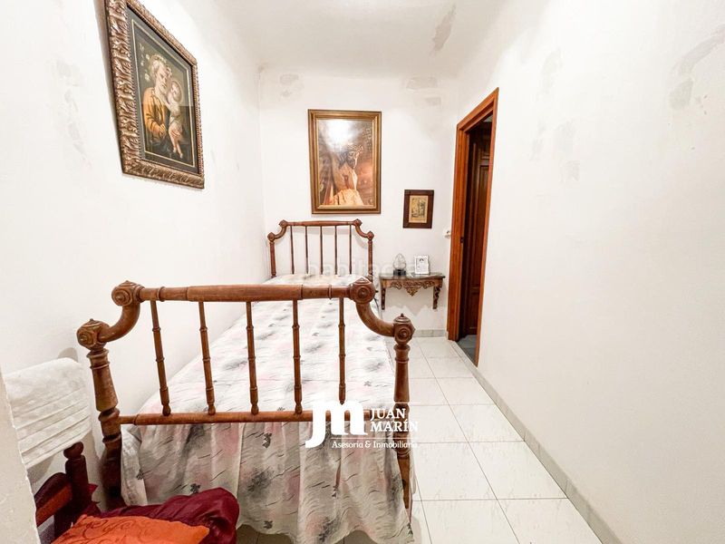 Foto b399d3a2-9702-4743-aedd-8029ecc8a177. Casa amb xemeneia a Cieza