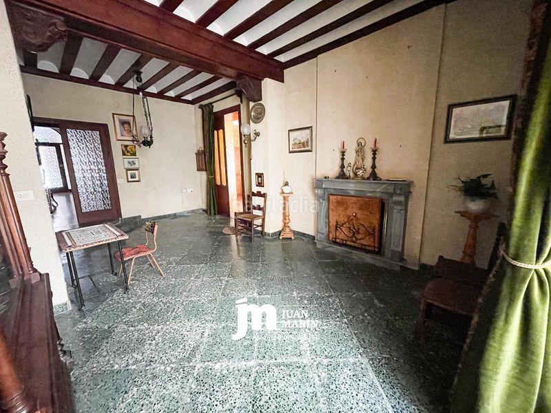 Foto cbf81e5a-02c7-4ad2-98bc-0b992fae17d8. Casa amb xemeneia a Cieza
