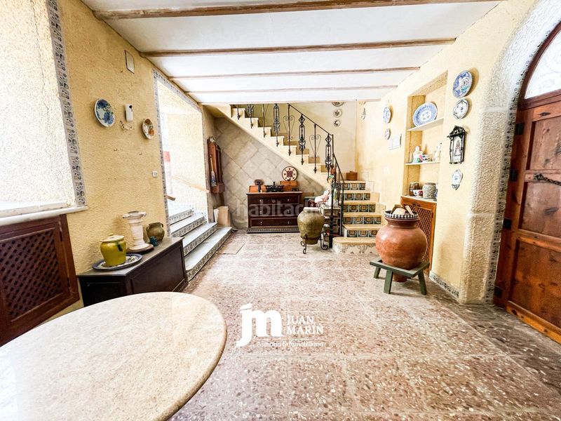Foto d10f33e5-14a1-43c6-956d-ff8c57bdf4b2. Casa amb xemeneia a Cieza