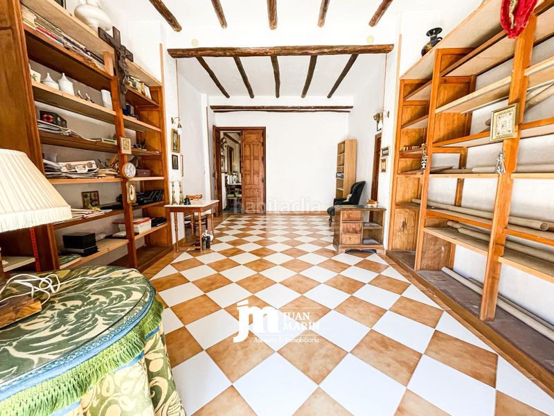 Foto f68a7c62-f40a-4b5b-a3e5-fa1ec32ee60c. Casa amb xemeneia a Cieza