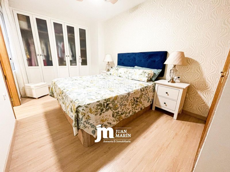 Foto cbd3bcd2-b679-4b8b-b7cc-be540577f9e8. Pis amb aparcament a Cieza