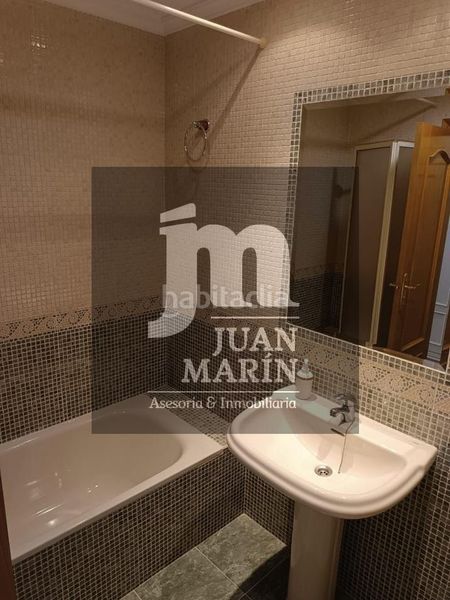 Foto 70773bec-ee61-42cb-a22e-66250900c531. Alquiler piso vivienda en alquiler cerca de quirón santa cristina / familia o estudiantes en Albacete