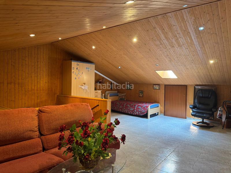 Foto 3db1beb1-bd3f-400b-8213-2f03a6ffd751. Casa adossada amb calefacció aparcament a Guissona