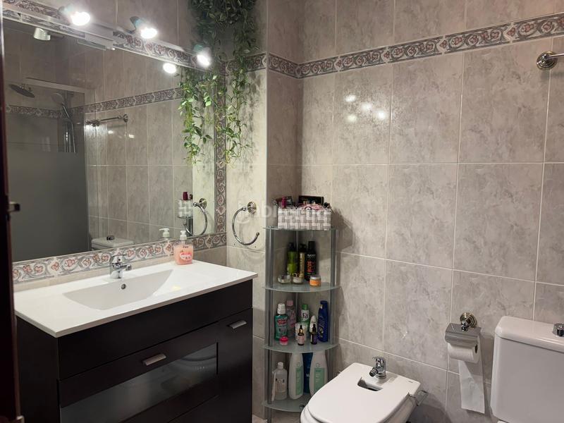 Foto b96621e7-c692-4859-af5d-948eed25ff6a. Casa adossada amb calefacció aparcament a Guissona