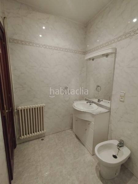Foto 3f5cc62e-1619-4e34-9346-6fae0179befb. Piso venta piso con plaza parking. acabados de calidad. amueblado y equipado. para entrar a vivir en Torà