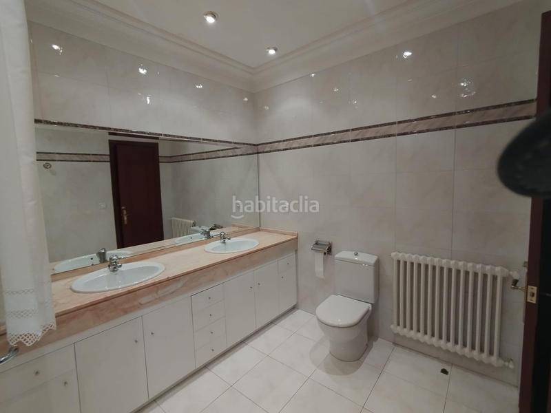 Foto 83212e63-2c0e-4c79-b0bd-21b900b97566. Piso venta piso con plaza parking. acabados de calidad. amueblado y equipado. para entrar a vivir en Torà