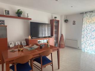 Casa adossada a Guissona. Venta casa adosada con piscina guissona